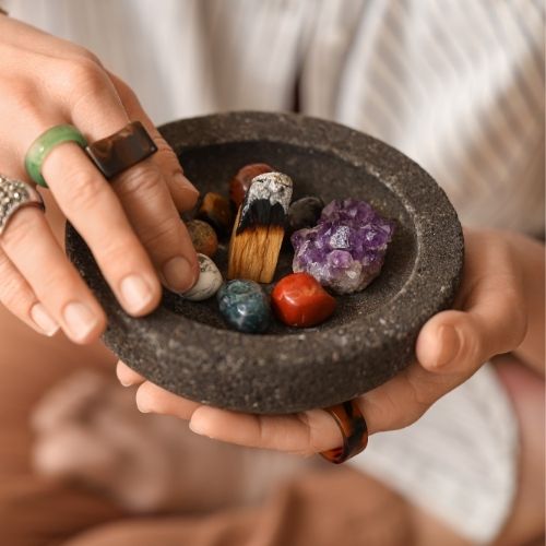 Illustration article — Lithothérapie : symbolique, rituels et bien-être